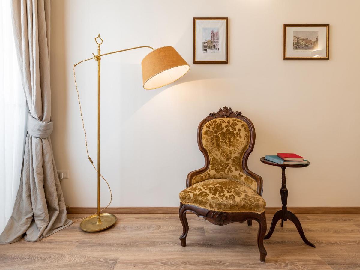B&B Palazzo Merello 칼리아리 외부 사진